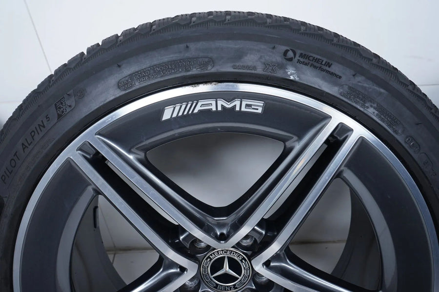 Pneus hiver et jantes hiver 20 pouces pour Mercedes AMG GT X290 W290 (4 portes)