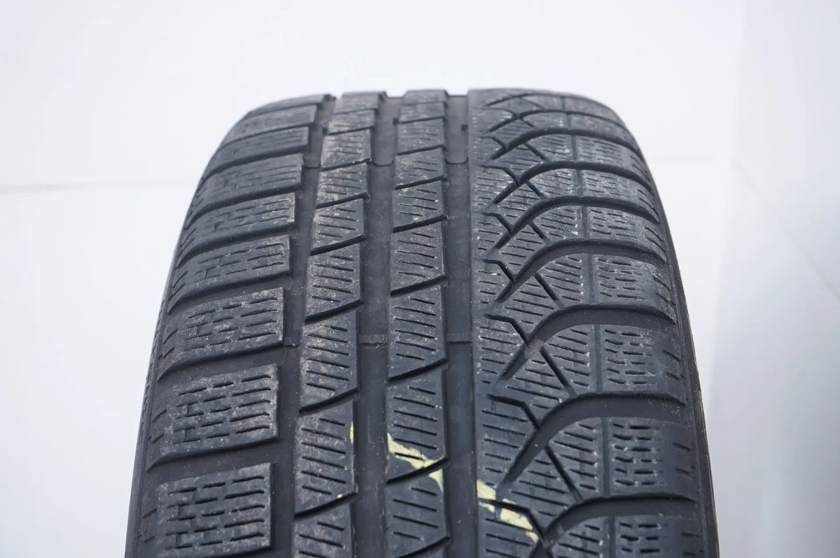 Mercedes GLA35 GLB35 X247 H247 AMG Winter Wheels 235 50 19 inch Detailansicht 9