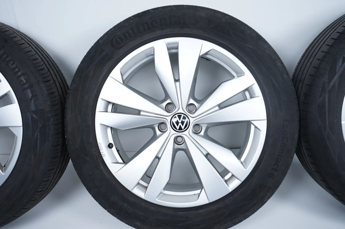 VW Volkswagen ID4 E2 Summer Wheels Summer Tires 19 Inch Detailansicht 4