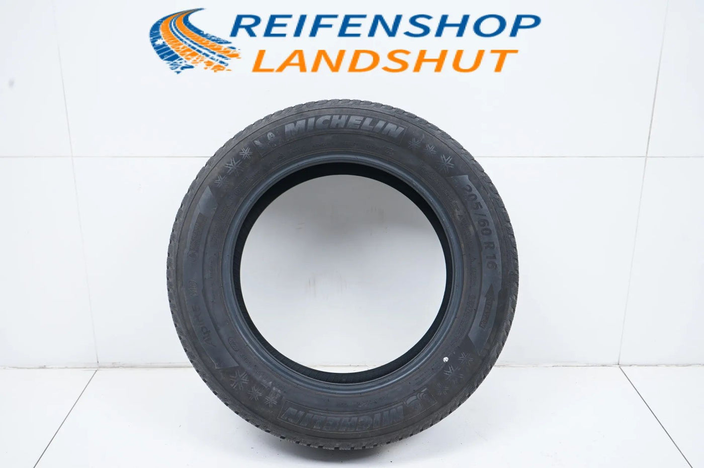 1x Winter tire 205 60 16 inch Michelin approx. 5 mm tread depth DOT21 MO