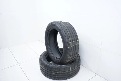 2x Summer tires 275 50 20 inch Continental DOT22 3.5mm MO