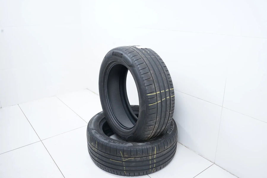 2x Summer tires 275 50 20 inch Continental DOT22 3.5mm MO