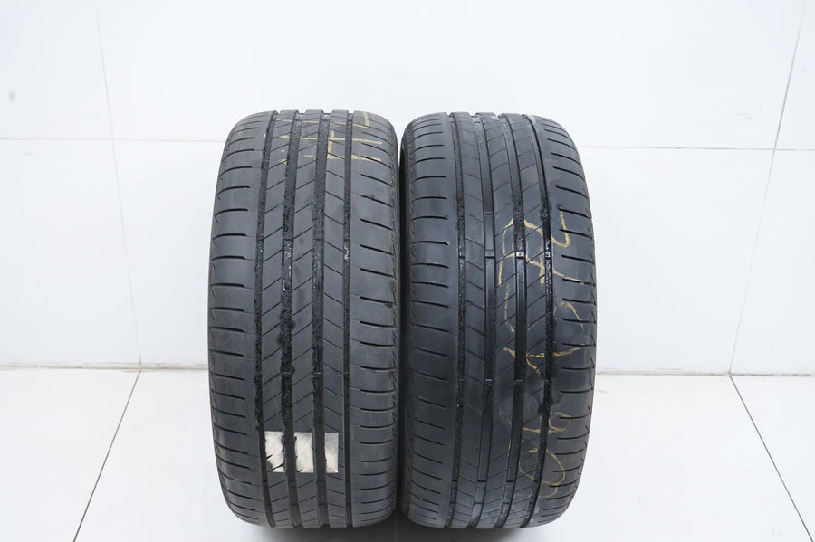 2x Bridgestone summer tires 255 40 18 inch DOT20 approx. 5.5mm tread depth RFT