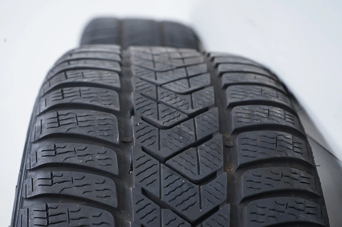 Mercedes C-Class W206 winter tires/wheels 225/45/18 inch Detailansicht 15