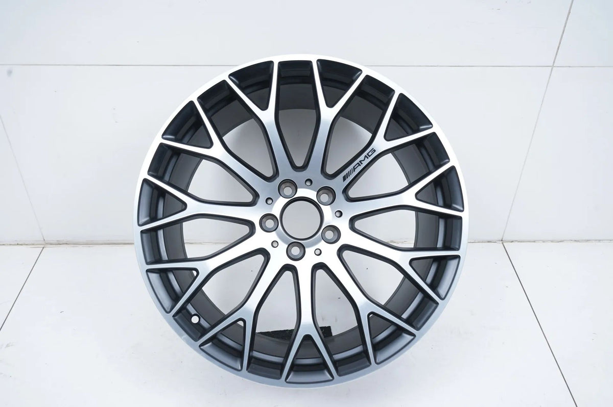 1 x Mercedes GT GTS W190 C190 Alufelge 20 Zoll A1904013000 11J Detailansicht 2