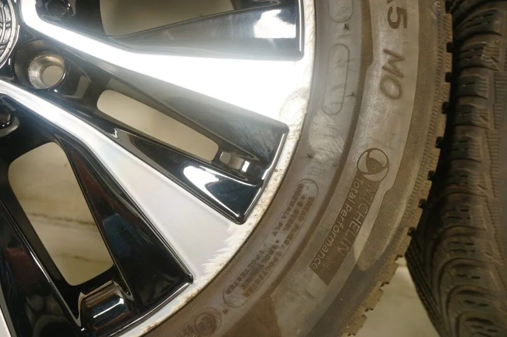 Mercedes A B Klasse W177 B247 Winterreifen Winterräder 16 Zoll Detailansicht 5