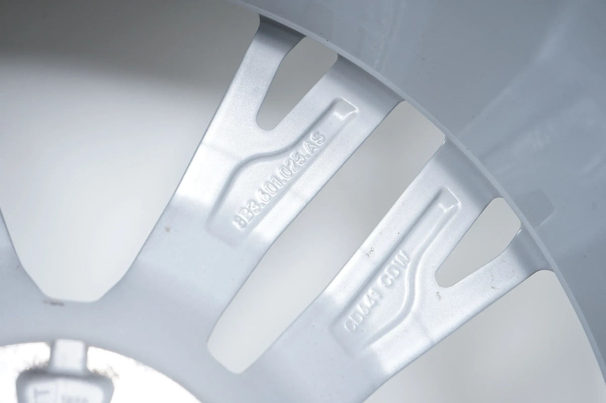 Audi A5 S5 B10 FU 8B Winterreifen Winterräder 245 40 19 Zoll 8B3601025AS Detail view 12