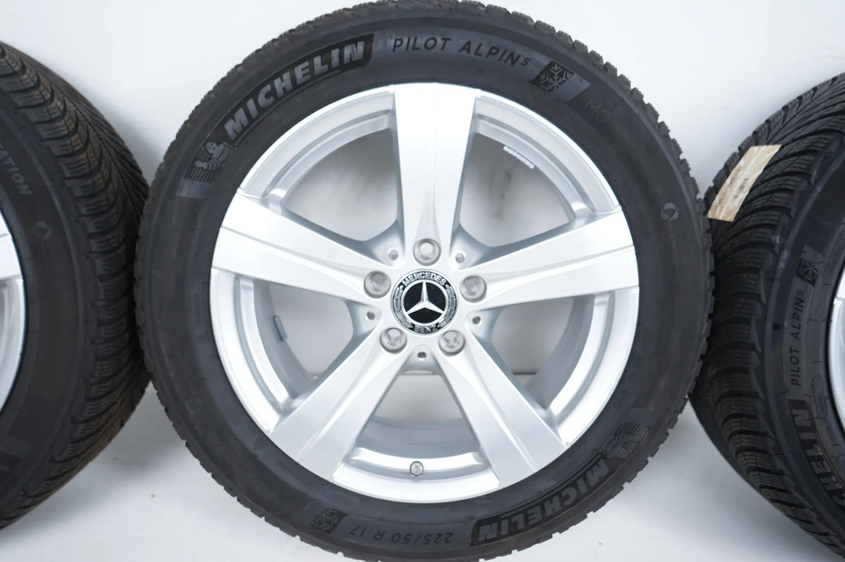 Mercedes C-Klasse hybrid W206 vinterdæk vinterhjul 17 tommer Detaljevisning 4