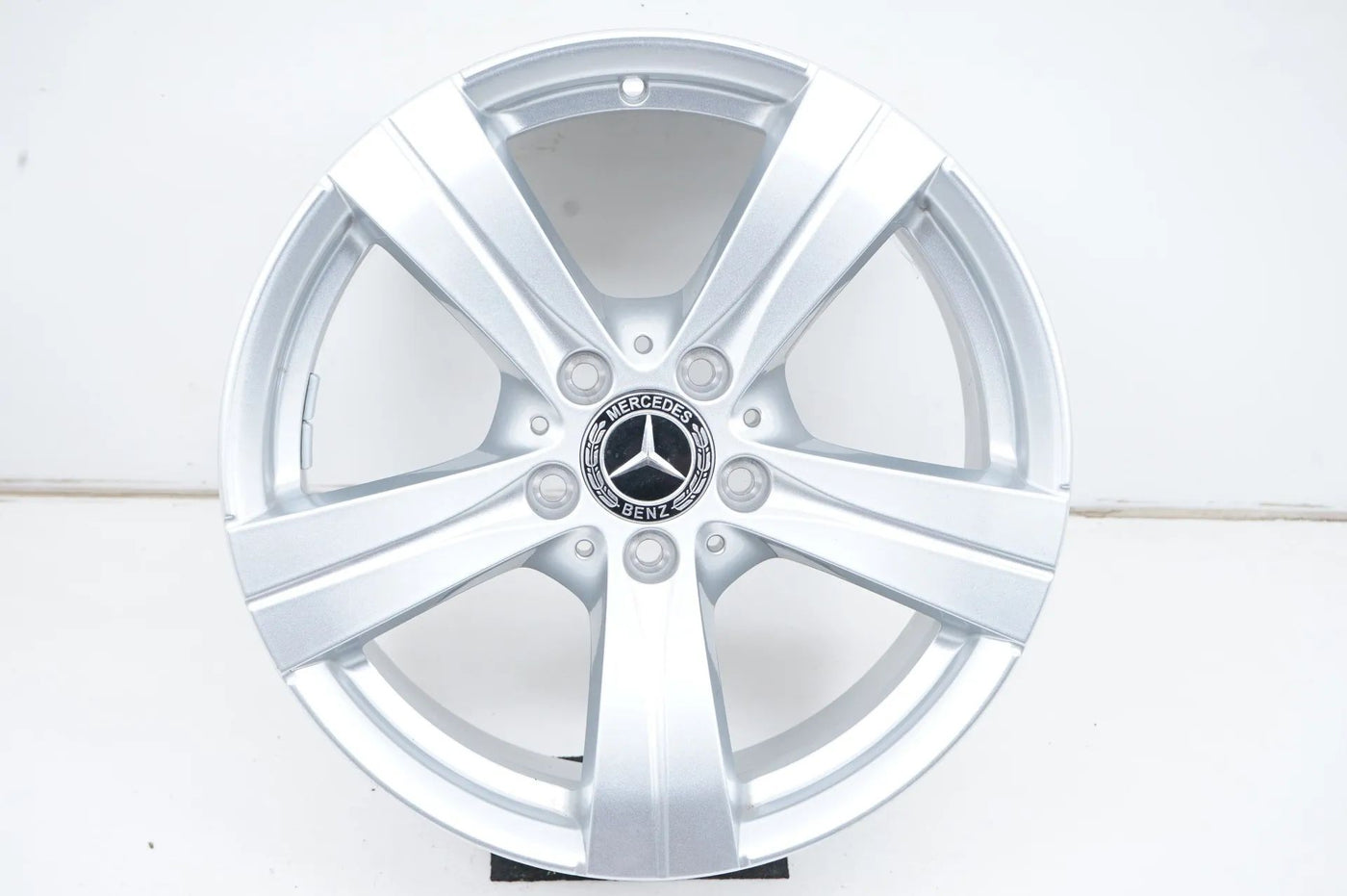 1 x Mercedes C Klasse W206 Alufelge 17 Zoll A2064014600 8J ET49,5