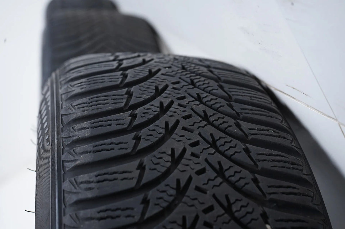 MINI F55 F56 F57 Alloy Wheels Winter Tires 195 55 16 inch 494 Detailansicht 18