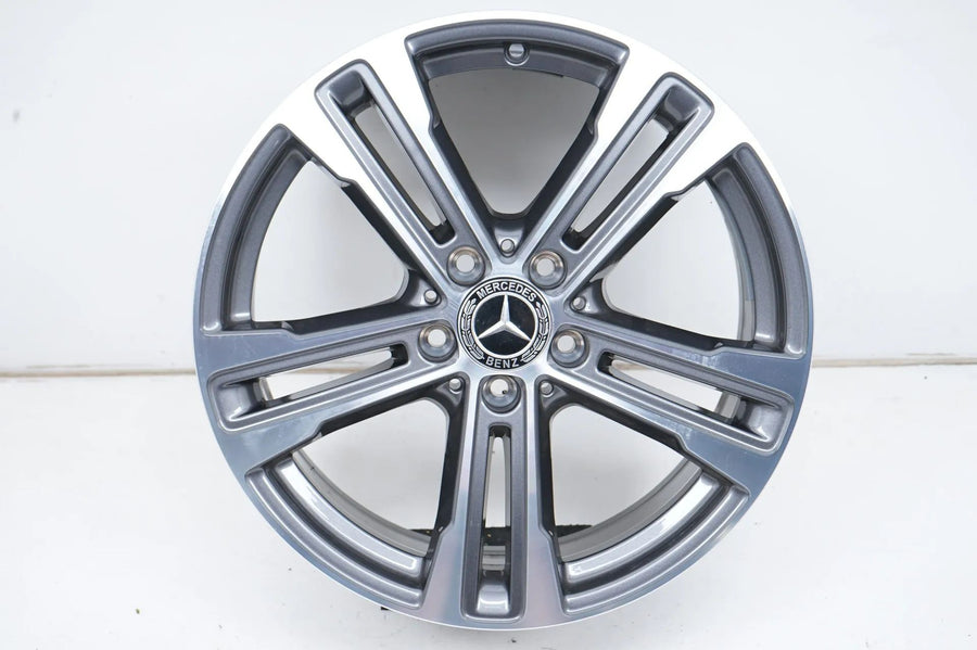1 x Mercedes E třída W213, hliníkový disk 18 palců A2134015700 8J ET43
