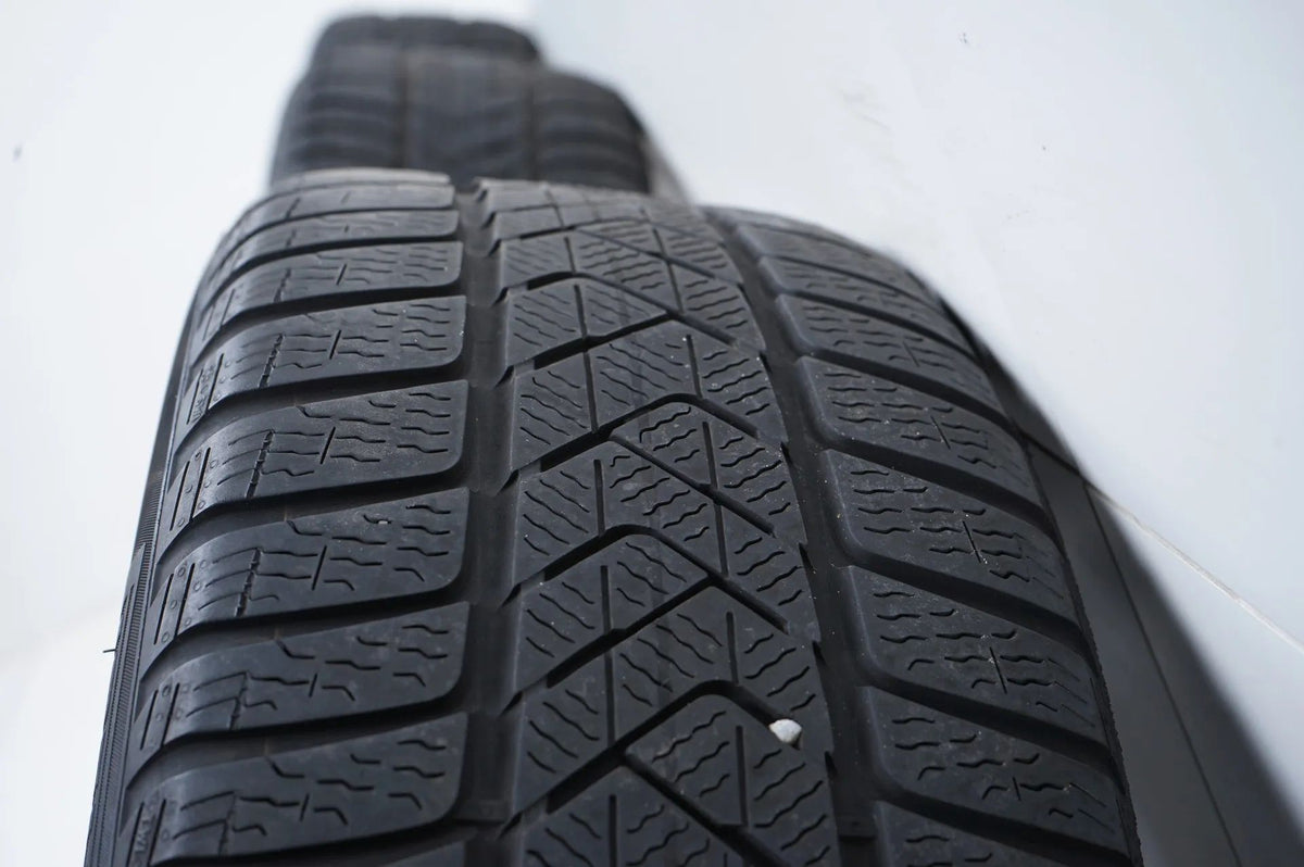 Mercedes C-Class W206 winter tires/wheels 225/45/18 inch Detailansicht 12