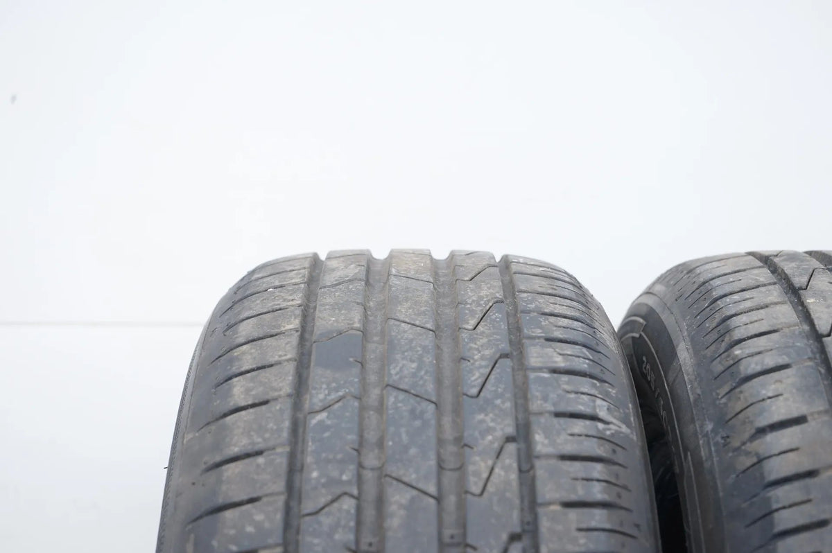 2 pneus été Hankook 205/60 R17 pouces DOT20, profondeur de sculpture d'environ 6 mm, BMW* Vue détaillée 4