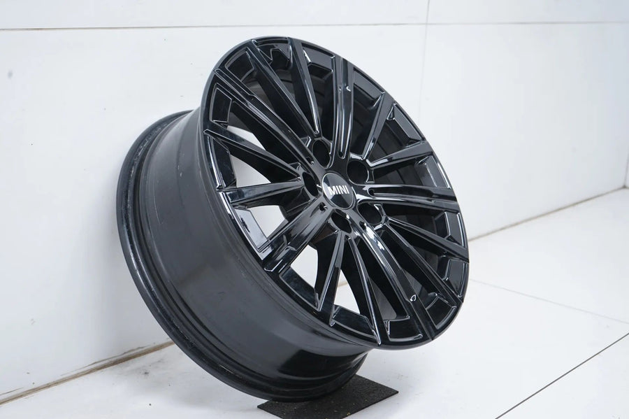 1 x BMW 2er Active U6 U06 Alufelge 17 Zoll 833 6891174 5A094B2