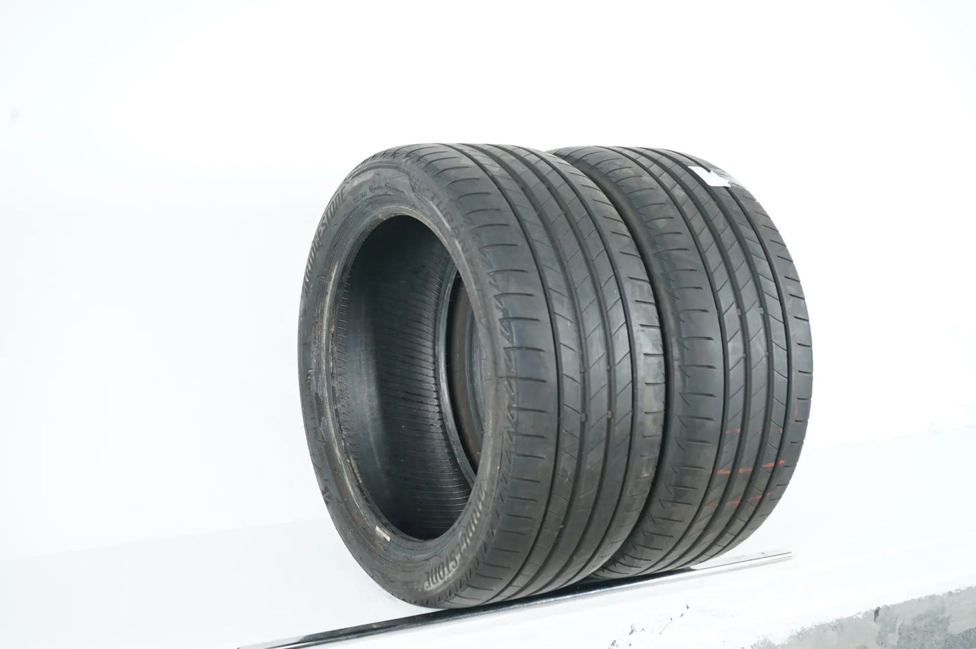 2x Bridgestone summer tires 255/40 R18 inch DOT22 approx. 6mm tread depth BMW*