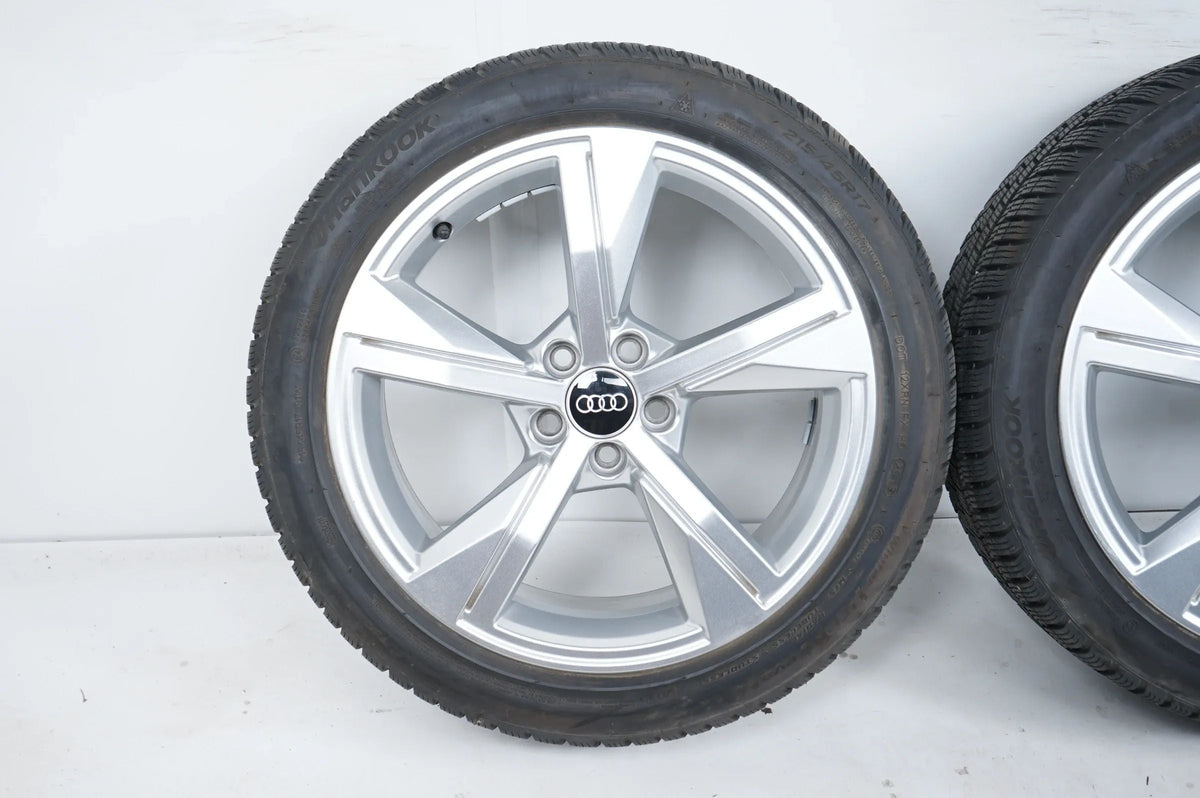 Audi A1 GB Allwetterräder mit neuen Allwetterreifen 215 45 17 Zoll 82A601025G