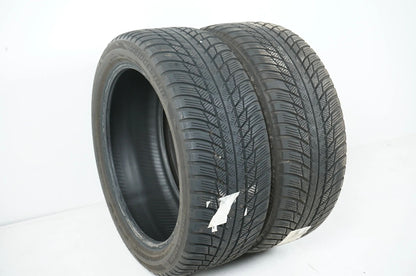 2 x Winterreifen Bridgestone LM 001 225 45 18 Zoll DOT23 ca.5 mm