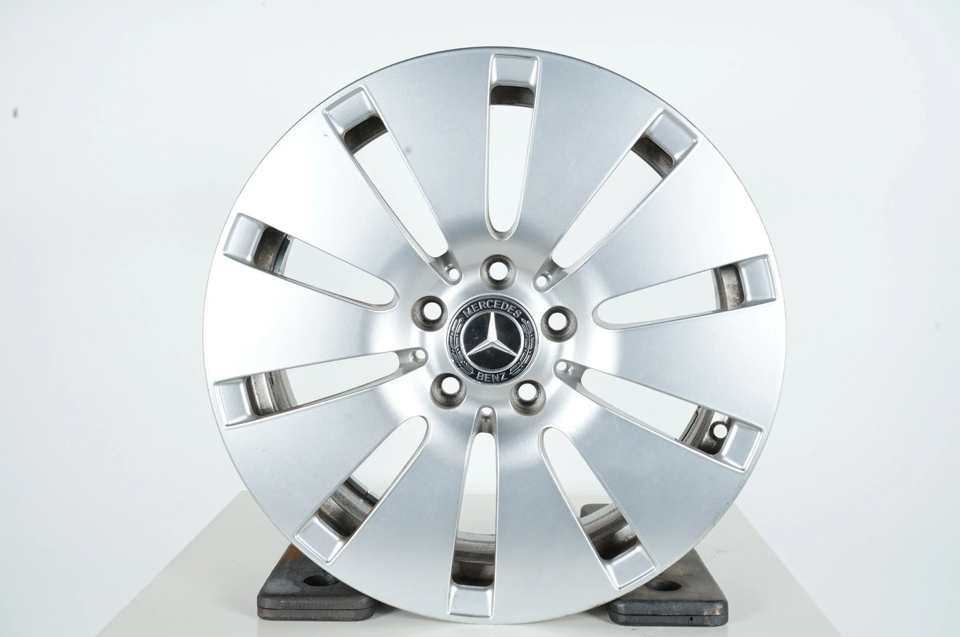 1x Mercedes C Klasse W205 Alufelge 17 Zoll A2054012100 7J ET48,5