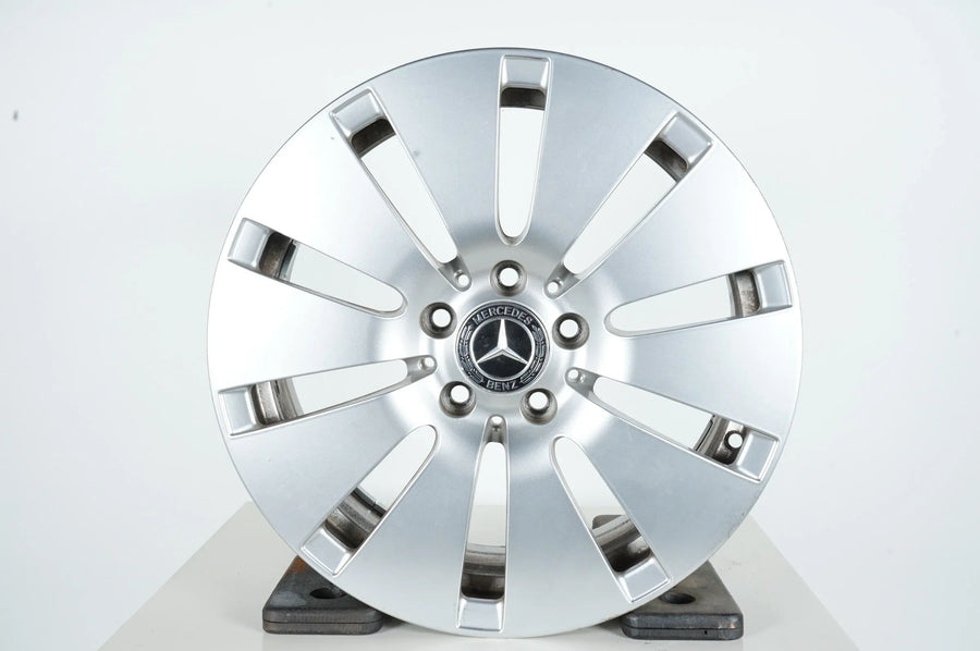 1x Mercedes C Klasse W205 Alufelge 17 Zoll A2054012100 7J ET48,5