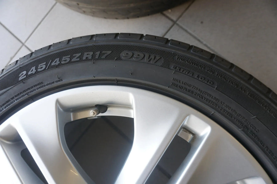 Jantes en alliage léger d'origine Mercedes Classe E W212 S212 17 pouces avec pneus été A2124010902