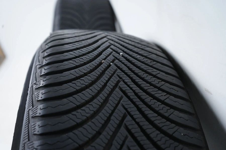 VW Tiguan Skoda Kodiaq Audi Q3 Winterreifen Winterräder 215 65 17 Zoll