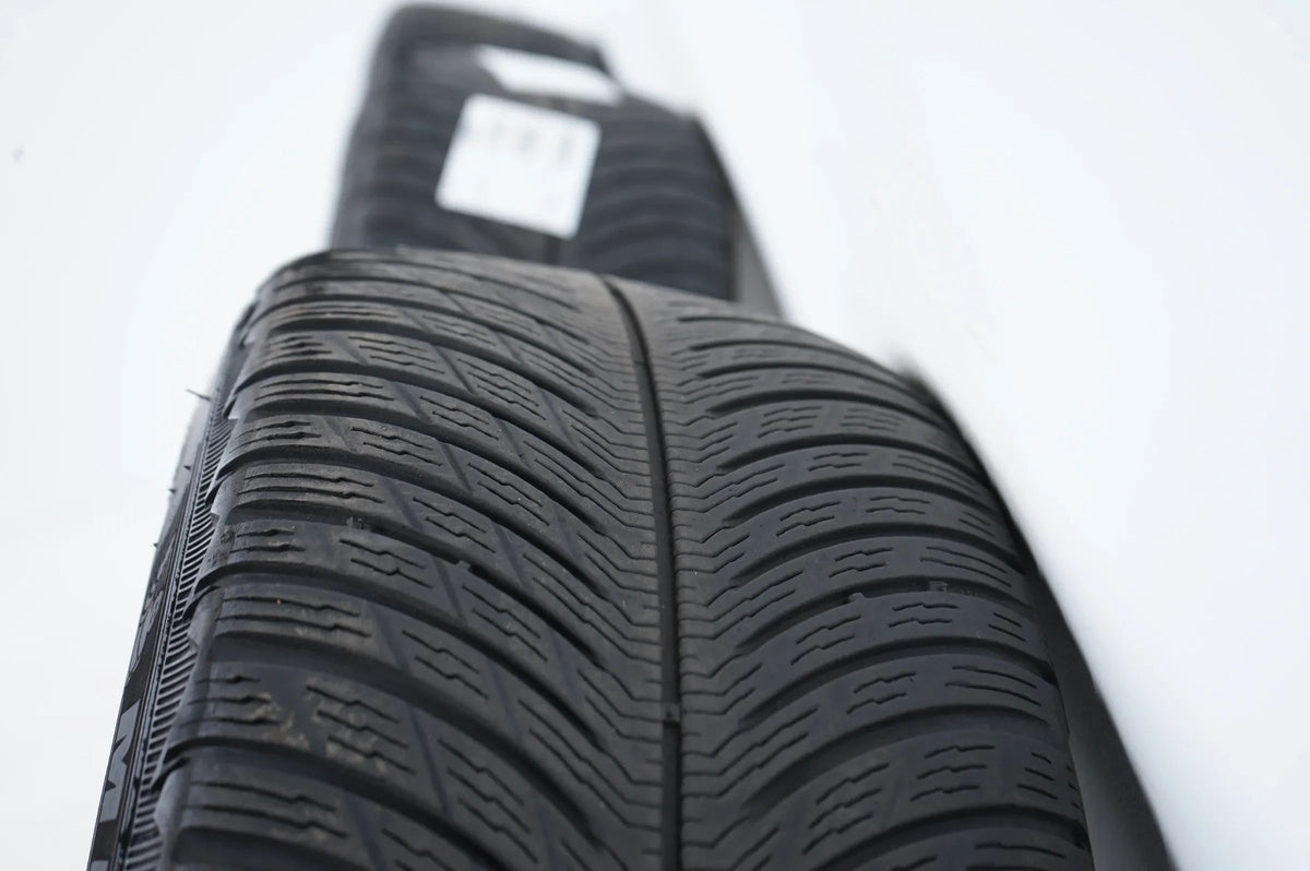 Mercedes A45 CLA45 W177 C118 Winterreifen Winterräder 18 Zoll Detailansicht 11