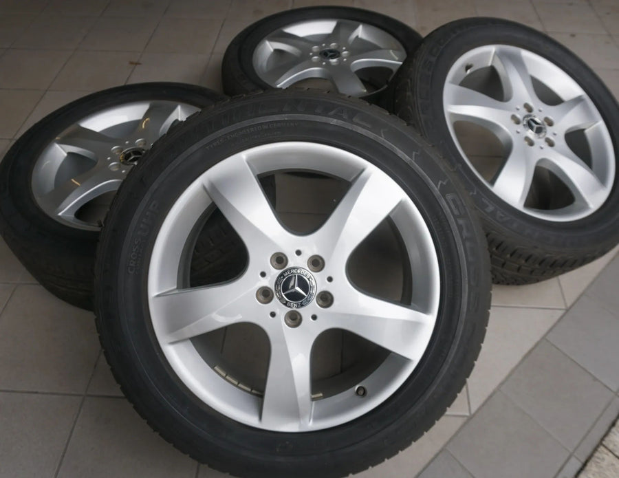 Jantes alu d'origine Mercedes Classe R W251 19 pouces pneus été 255 50 R19 8mm