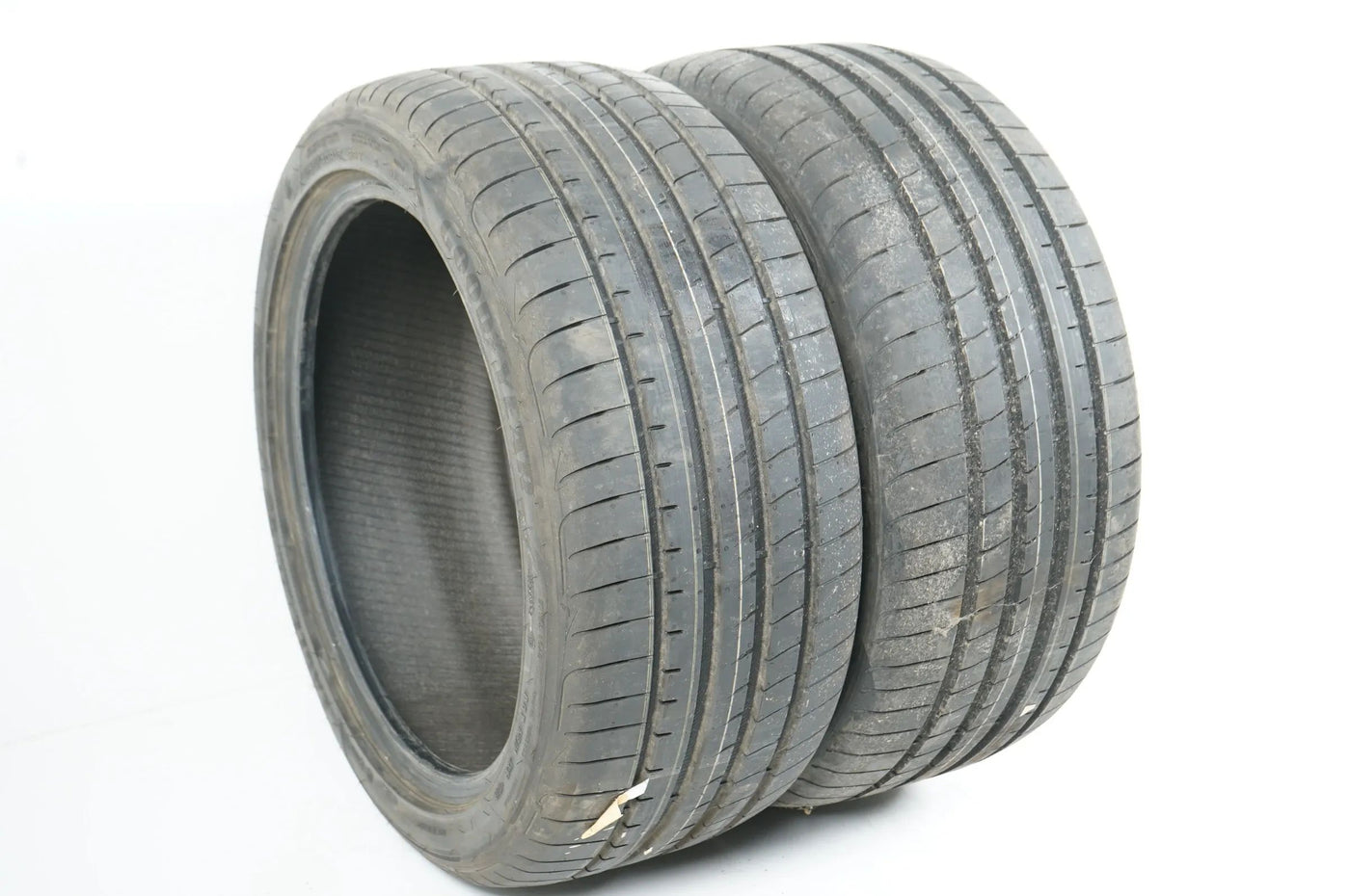 2x DEMO Summer Tires Goodyear 255 40 R18 18 inch DOT18 Bmw*RFT