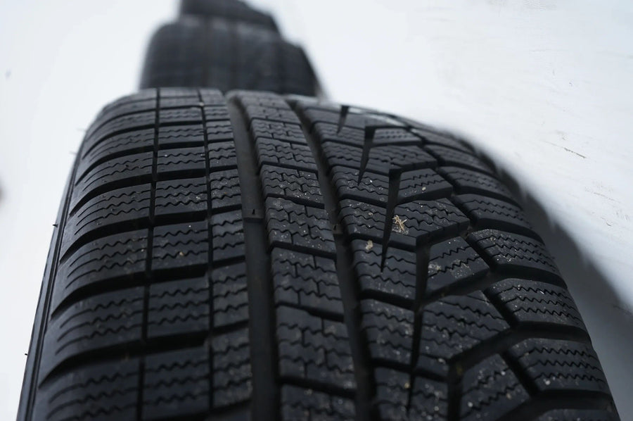 Audi A1 GB Winter Wheels Winter Tires 215 45 17 Inch 7mm 82A601025G