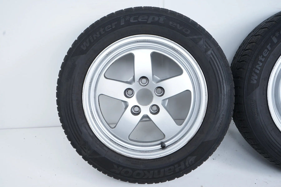 Pneus/jantes hiver Audi A4 B9 8W 205/60 R16