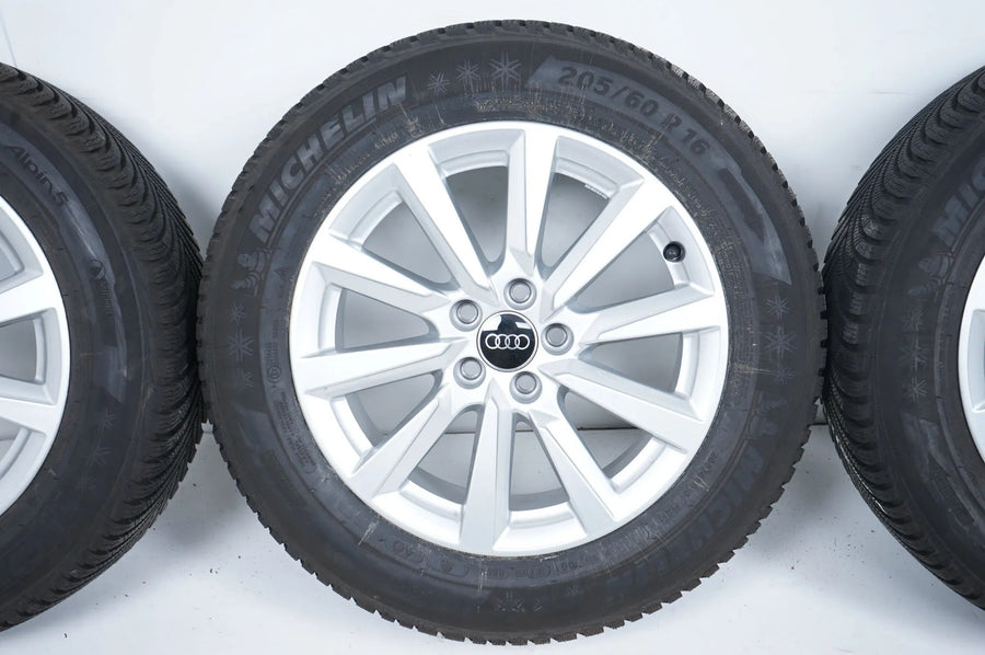 Wie Neu Audi A1 2 GB Winterräder Winterreifen 205 60 16 Zoll 8mm