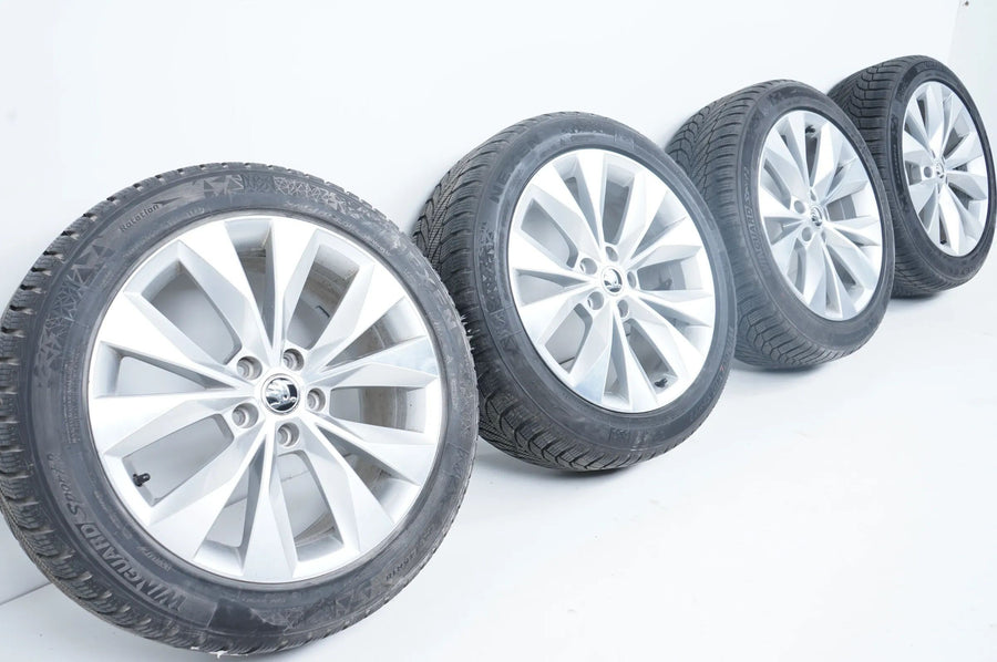 Skoda Superb 3 3V Roues d'hiver Pneus d'hiver 245 45 18 pouces 8mm