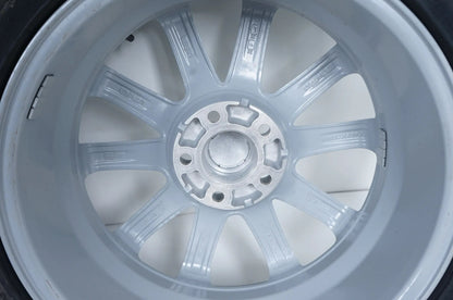 Comme Neuf Audi A4 B8 Roues Hiver Pneus Hiver 225 50 17 Pouces