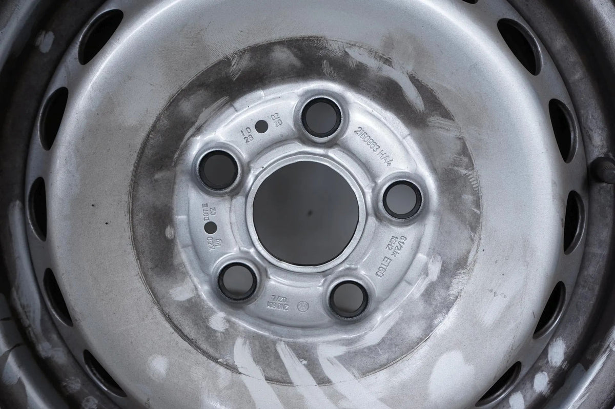 VW Volkswagen Crafter rims summer tires 235 65 16C inch Detailansicht 11