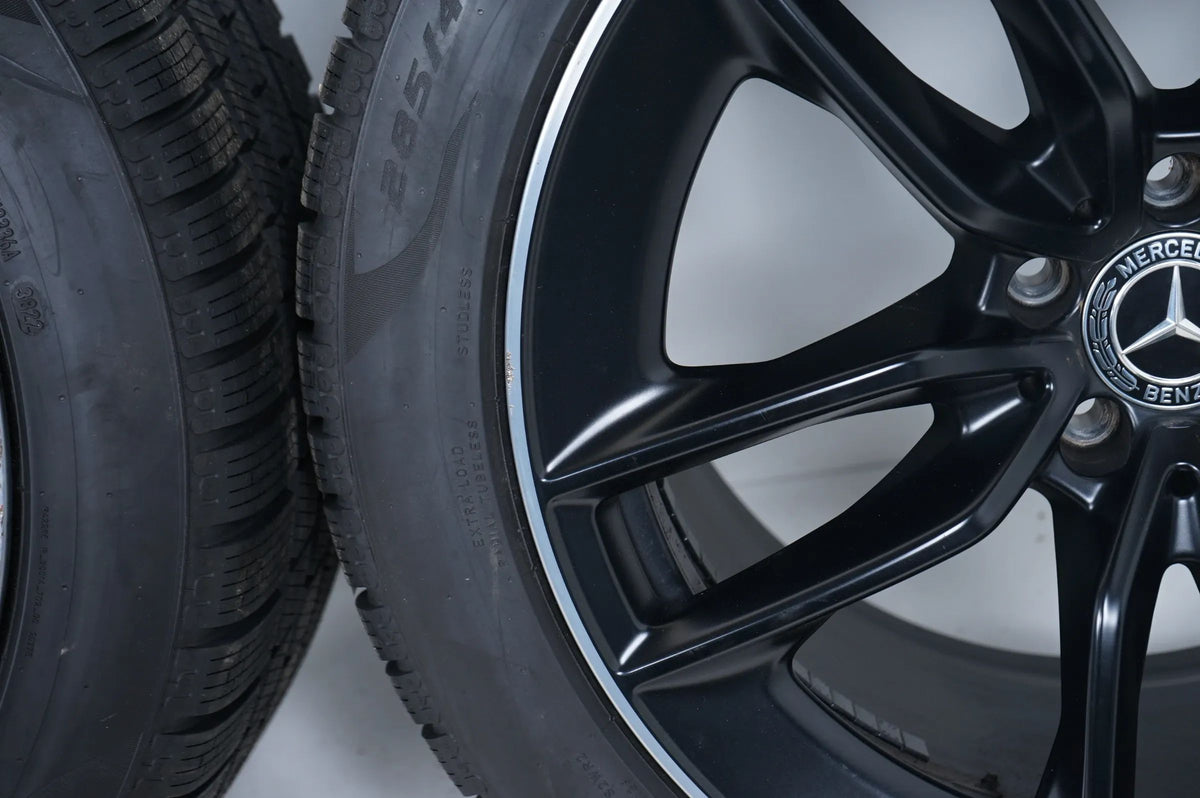 Mercedes AMG GT X290 W290 Winterräder Winterreifen 19 Zoll 4 Door Detailansicht 10