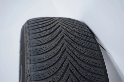 Roues et pneus hiver 16 pouces pour Mercedes Classe AB W177 W247