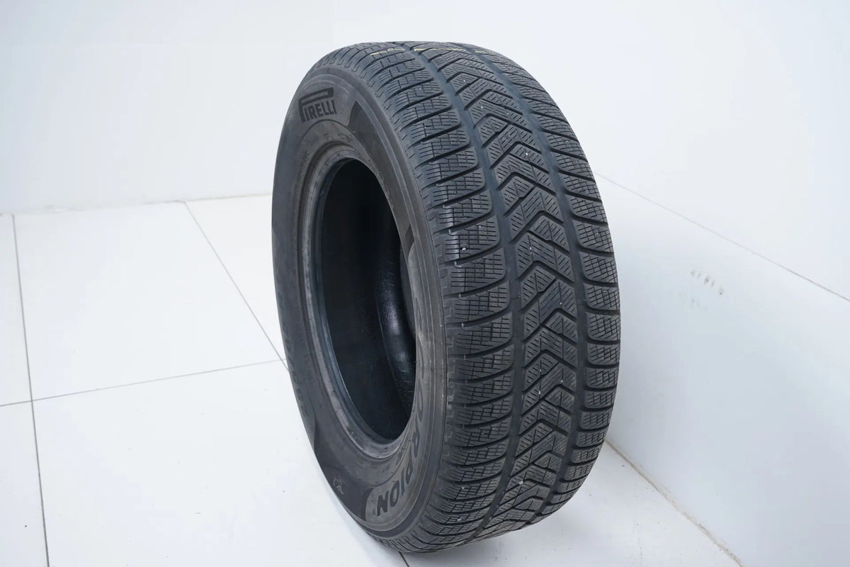 1x Winter tire 255 65 17 inch Pirelli DOT17 MO approx. 5mm tread depth Detailansicht 5