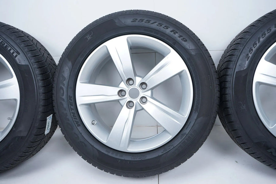 Land Rover Range Velar winter tires/wheels 255/55/19 inch