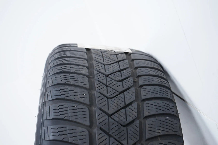 Roues et pneus hiver 18 pouces pour Mercedes Classe AB W177 B247