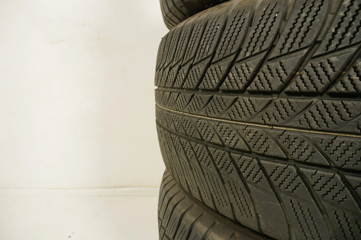 4 x Winterreifen Bridgestone 245 50 19 Zoll DOT18 Bmw* ca.5mm RFT Detailansicht 7