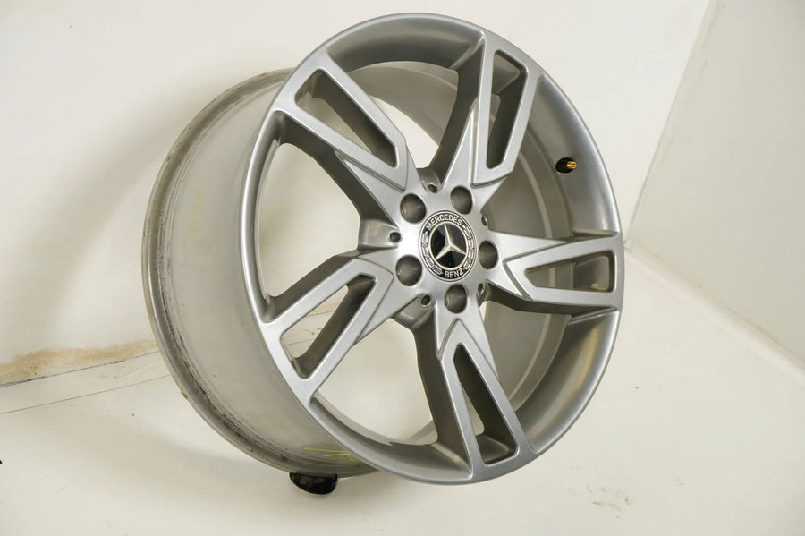 NOVÉ alu kolo Mercedes třídy C W204 18 palců A2044019202 8,5J