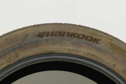 1 pneu été Hankook 285/40/19 pouces, profondeur de sculpture d'environ 4,5 mm, homologué DOT 19 MO