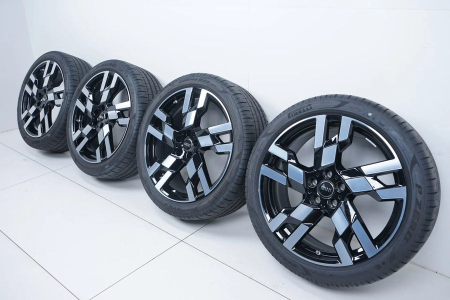 MINI Countryman U25 BMW X1 U11 Summer Wheels 245 40 20 inch