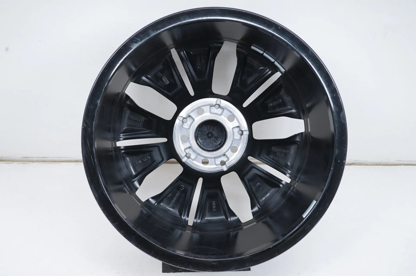 1 x Mercedes C Class W206 Alloy Wheel 18 Inch A2064015200 8.5J ET52