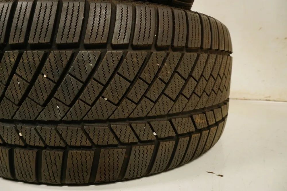 2 x pneumatici invernali Continental 255 40 18 pollici DOT18 BMW* circa 6mm Visualizzazione dettagliata 4