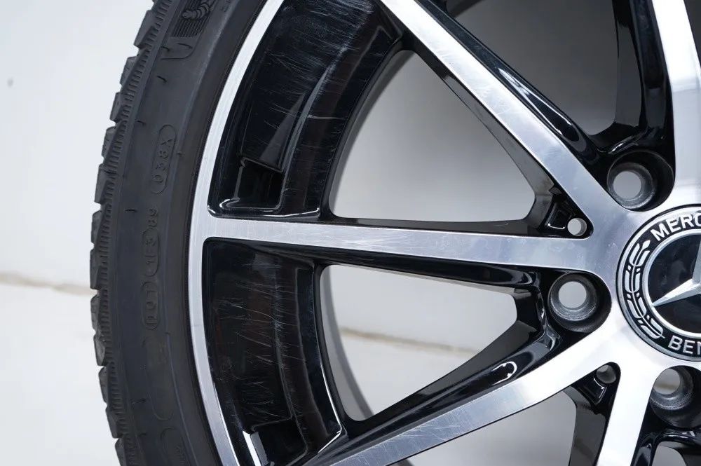 Pneus/jantes hiver Mercedes A35 W177 AMG 235/40/18 pouces Detailansicht 3