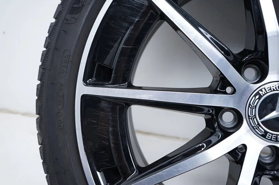 Pneus/jantes hiver Mercedes A35 W177 AMG 235/40/18 pouces