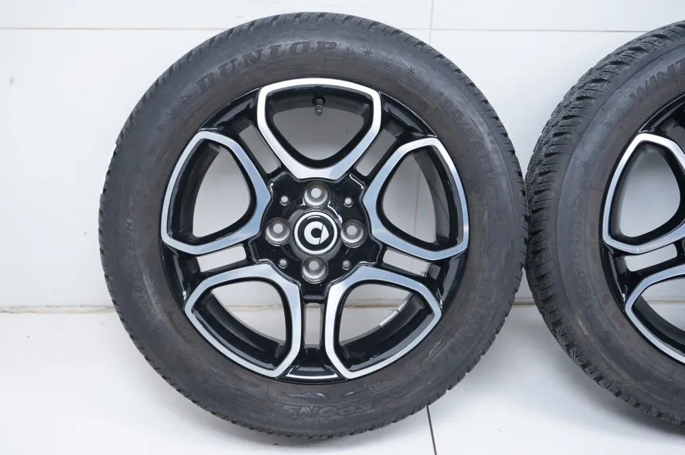Smart W453 A453 Winterreifen Winterräder Alufelgen 15 Zoll Detailansicht 2