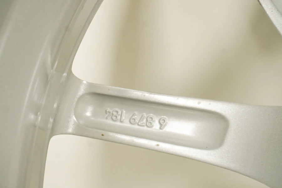 1 x originální hliníkový disk BMW Z4 G29 17 palců 6879184 768 8,5J