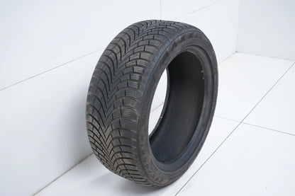 1x Winter tire 245 45 18 inch Maxxis approx. 7 mm DOT20